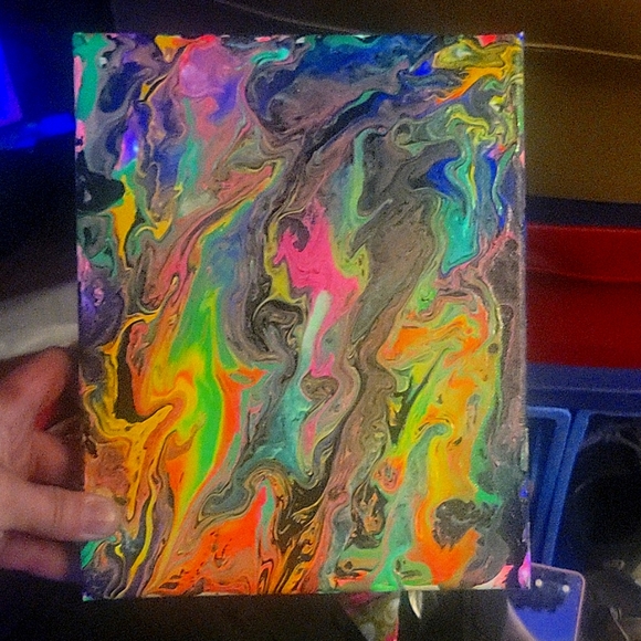 Amazing Multi-Color/Multi-Glow, Glow In The Dark Pour Painting! - Picture 3 of 4